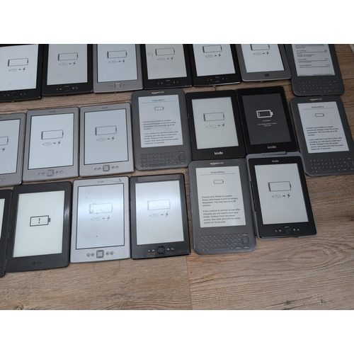 714 - A large collection of Amazon Kindle e-readers