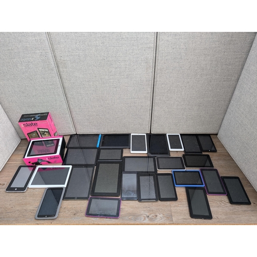 717 - A large collection of Android tablets to include Nook etc.