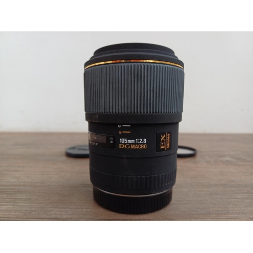 590 - A Sigma 105mm 1:2.8 EX DG macro lens for Canon AF