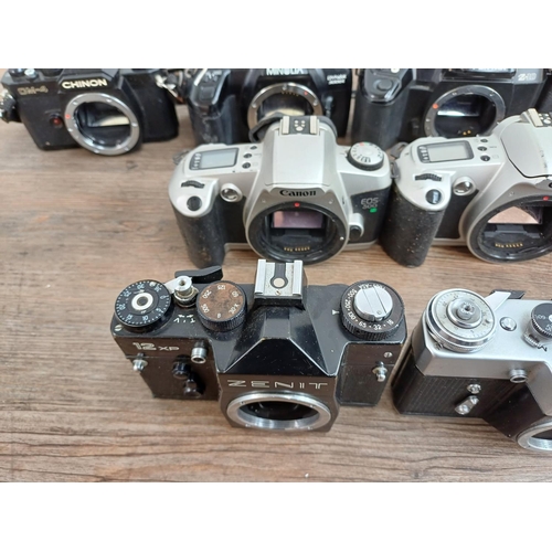 638 - Seventeen 35mm SLR camera bodies to include Ihagee Exa IIb, KMZ Zenit 12XP, Canon EOS 300, Petri TTL... 