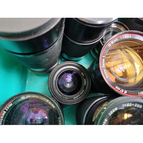 639 - A collection of camera lenses to include Sigma Zoom-Master 1:2.8-4 35-70mm, Vivitar 1:2 28mm, Tamron... 