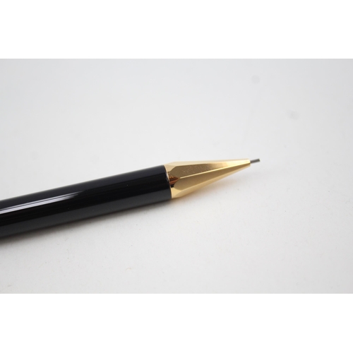 2196 - A boxed Burberry's of London black lacquered mechanical pencil