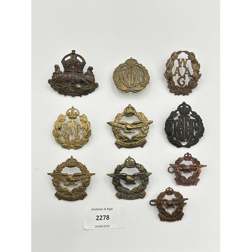 2278 - Ten military cap badges