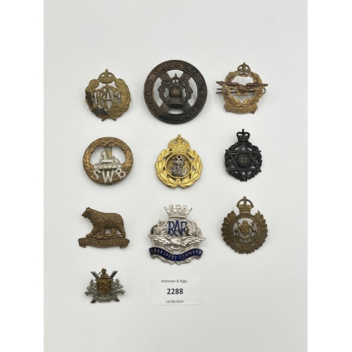 2288 - Ten military cap badges