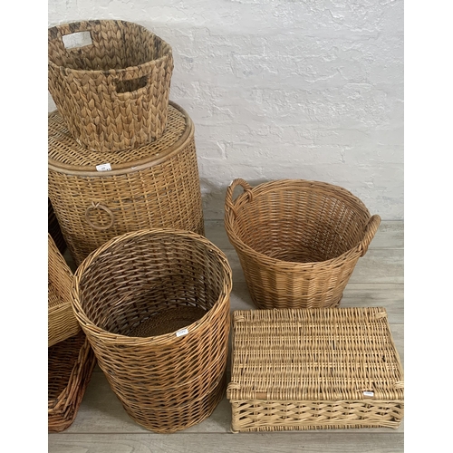 123 - Eleven wicker baskets