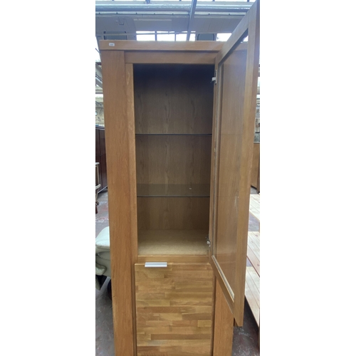 170 - An Arighi Bianchi oak display cabinet - approx. 190cm high x 70cm wide x 39cm deep