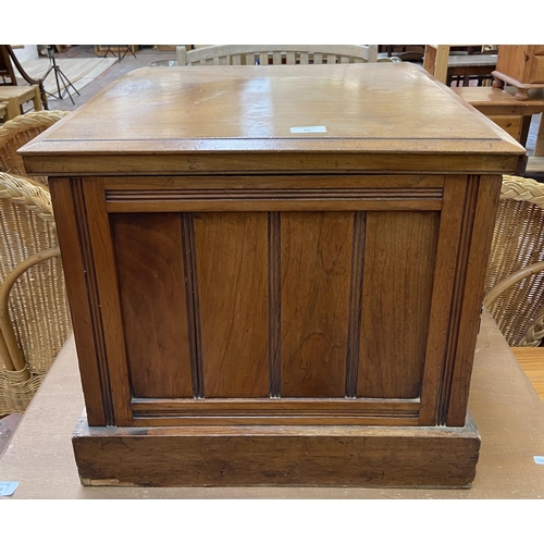 65 - An Edwardian walnut commode - approx. 45cm high x 50cm wide x 48cm deep