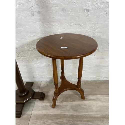 119 - Two pieces of furniture, one beech circular side table and one Art Deco oak standard lamp - approx. ... 