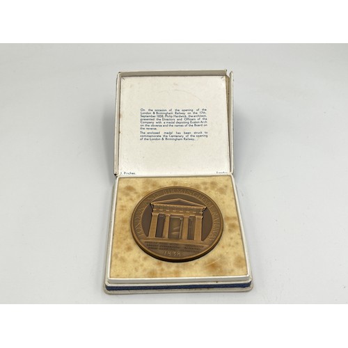 2215 - A boxed 1938 bronze London & Birmingham Railway centenary medal