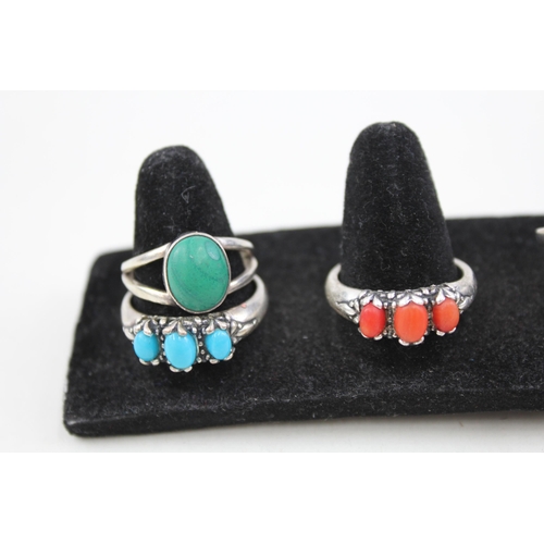 2084 - Seven sterling silver gemstone rings to include moonstone, coral etc. - approx. gross weight 30g