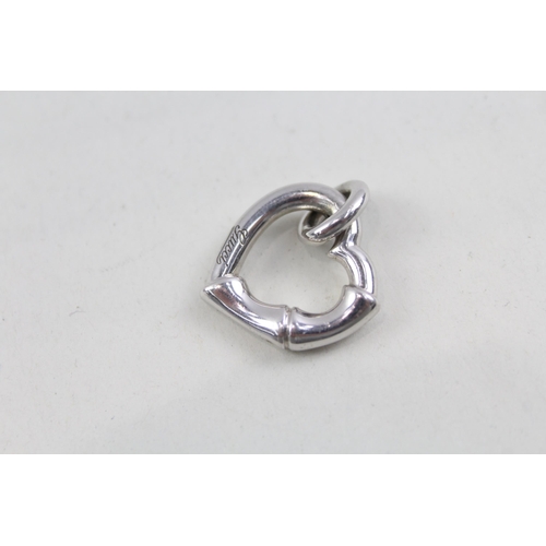 2099 - A Gucci .925 sterling silver bamboo effect heart shaped pendant - approx. gross weight 6g