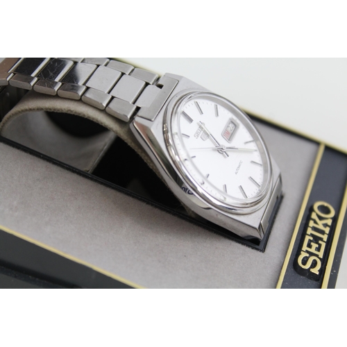 2170 - A boxed Seiko 5 stainless steel automatic men's wristwatch