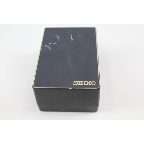 2170 - A boxed Seiko 5 stainless steel automatic men's wristwatch