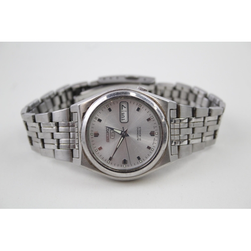 2171 - A Seiko 5 stainless steel automatic men's wristwatch