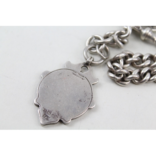 2196 - An antique hallmarked sterling silver chain and medallion - approx. gross weight 38g