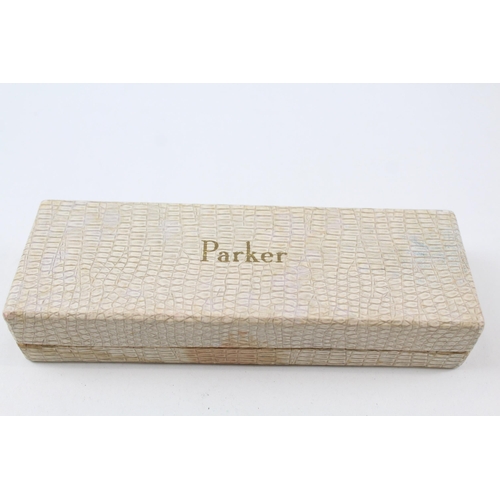 2258 - A boxed Parker 51 fountain Pen