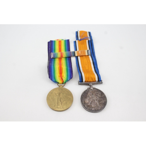 2265 - A WWI medal pair presented to 76307 Pte C.D Child D.L.I