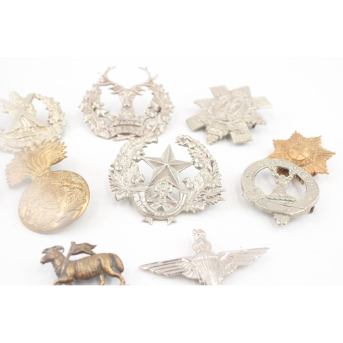 2268 - Ten military cap badges