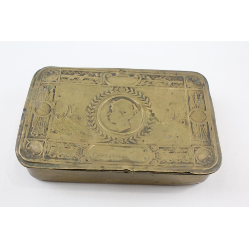 2274 - A WWI brass Princess Mary Christmas tin