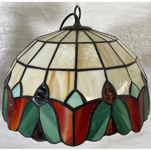 115 - A Tiffany style pendant light shade - approx. 36cm diameter