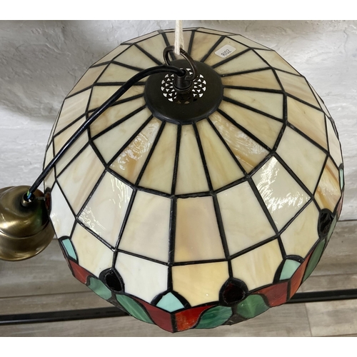 115 - A Tiffany style pendant light shade - approx. 36cm diameter