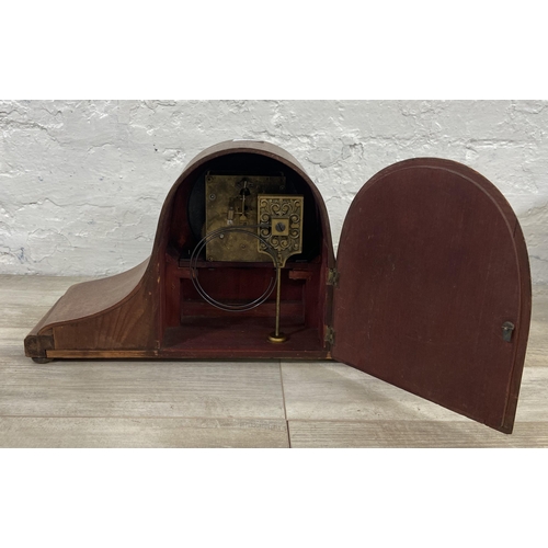 42 - Four mantel clocks to include Seth Thomas mahogany cased arch top - approx. 26cm high etc.