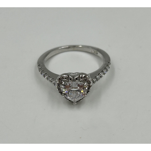 2109 - A 9ct white gold CZ heart shaped solitaire ring, size M - approx. gross weight 3g