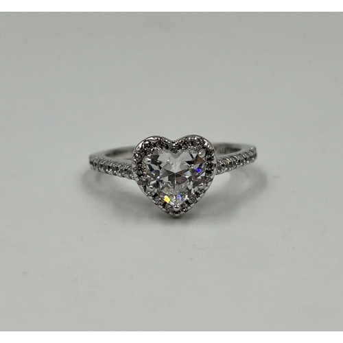 2109 - A 9ct white gold CZ heart shaped solitaire ring, size M - approx. gross weight 3g