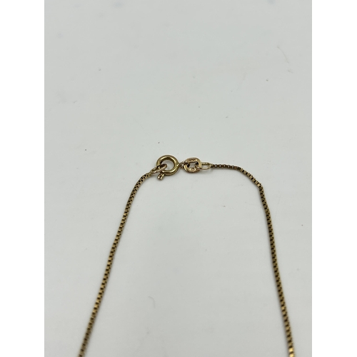 2151 - A hallmarked 9ct gold chain necklace - approx. gross weight 2.1g