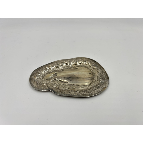 2244A - A Middle Eastern white metal trinket dish - approx. 11.5cm wide x 8cm deep - approx. gross weight 29... 