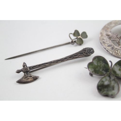 2102 - Five Scottish hallmarked sterling silver brooches to include Connemara marble etc. - approx. gross w... 