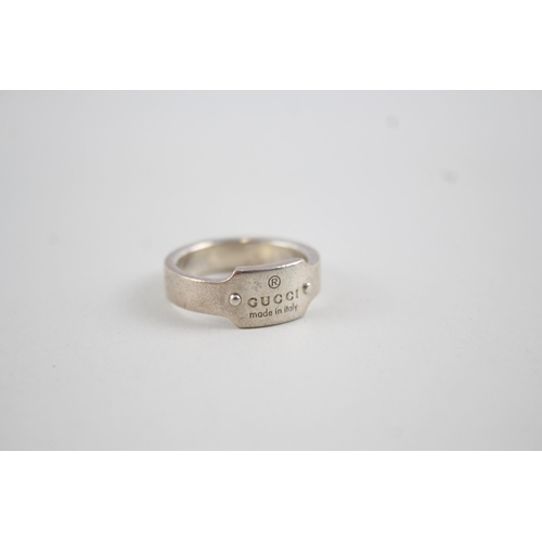 2120 - A Gucci .925 silver band ring, size R  - approx. gross weight 7g