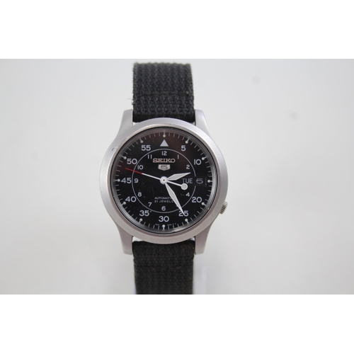 2160 - A Seiko 5 automatic men's wristwatch - ref no. 7S26-02J0