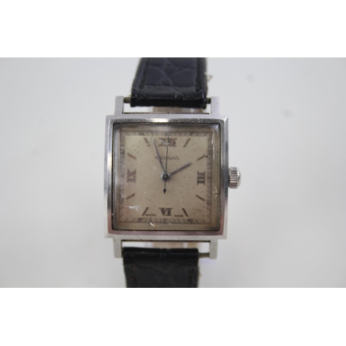 2166 - A vintage Rodania hand wind men's wristwatch