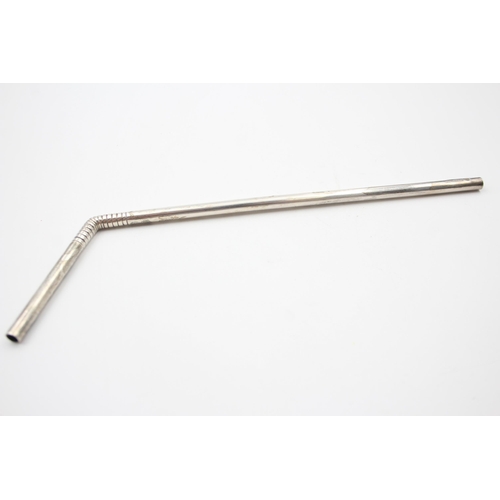 2202 - A hallmarked sterling silver drinking straw, dated 2000 - approx. gross weight 20g