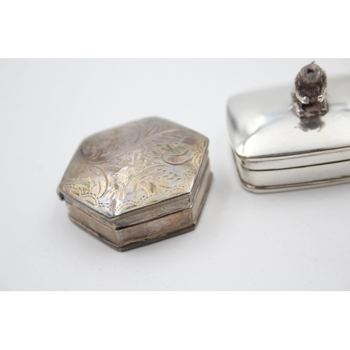 2218 - Four hallmarked sterling silver pill boxes - approx. gross weight 48g