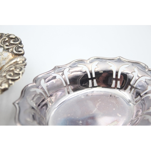 2225 - Two hallmarked sterling silver trinket dishes - approx. gross weight 71g