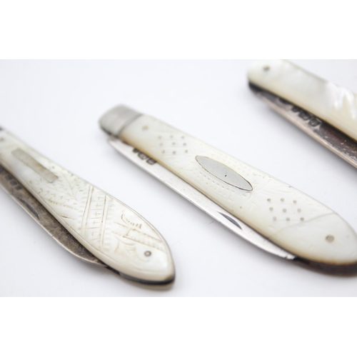 2232 - Four hallmarked sterling silver and mother of pearl fruit knives - approx. gross weight 76g