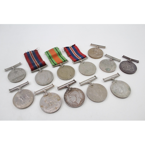 2282 - Twelve WWII British War and Defence medals