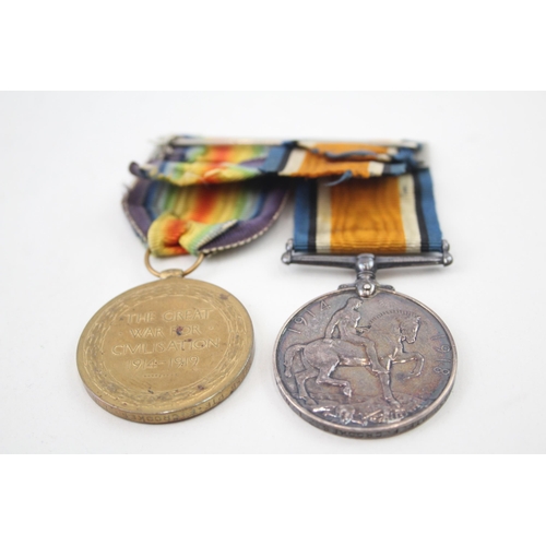 2284 - A WWI medal pair presented to 27258 Pte. F. Crooks LN Lancs