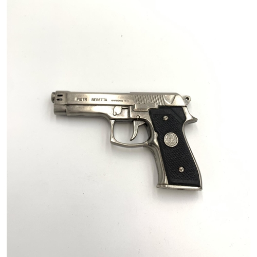 2254 - A Pietr Beretta novelty pistol cigarette lighter