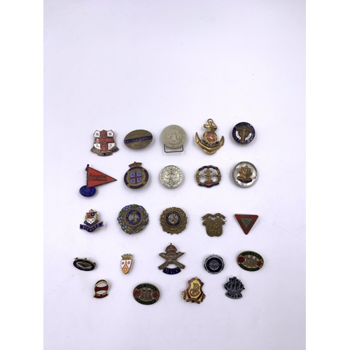 2271 - A collection of vintage badges to include Cheshire Regiment with silver rim, National Cycling Profic... 