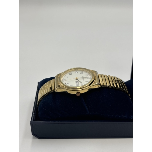 2185 - A boxed Sekonda quartz men's wristwatch