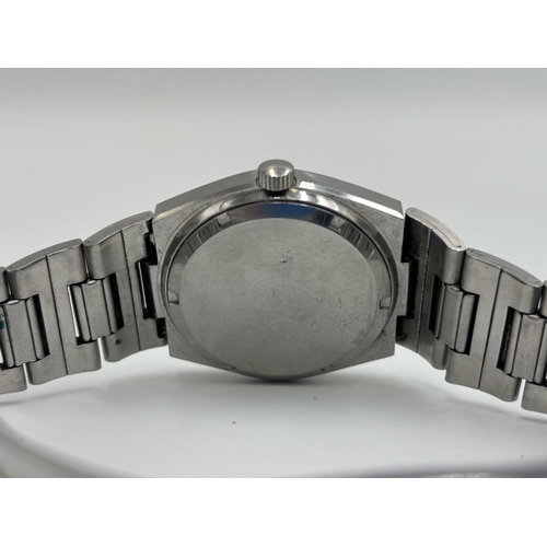 2199 - A vintage Rotary automatic men's wristwatch