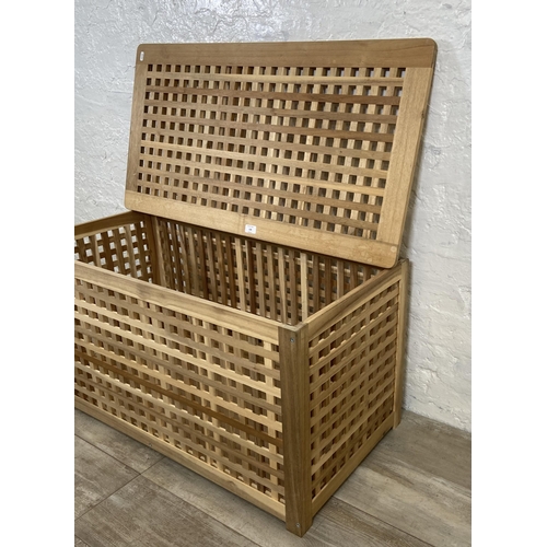 138 - A beech lattice work rectangular blanket box - approx. 50cm high x 98cm wide x 50cm deep