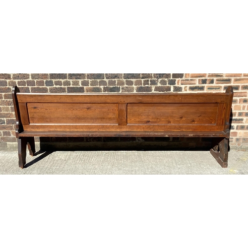 205 - A 19th century Gothic Revival pitch pine church pew - approx. 98cm high x 251cm long x 48cm deep