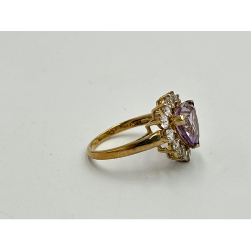 2154C - A hallmarked Birmingham 9ct gold amethyst and clear gemstone cluster ring, size P - approx. gross we... 