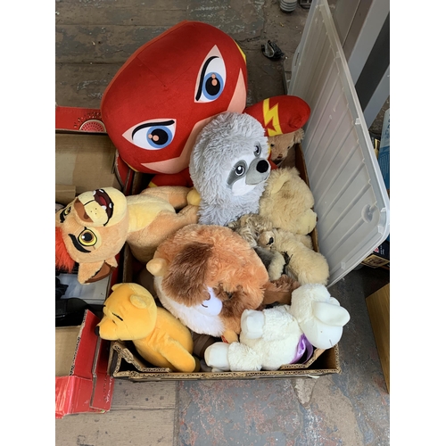 1132 - Six boxes containing children's stuffed toy animals, bedding, books, ceramics etc.