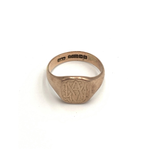 2124 - A hallmarked Birmingham 9ct gold signet ring, size X - approx. gross weight 7.5g