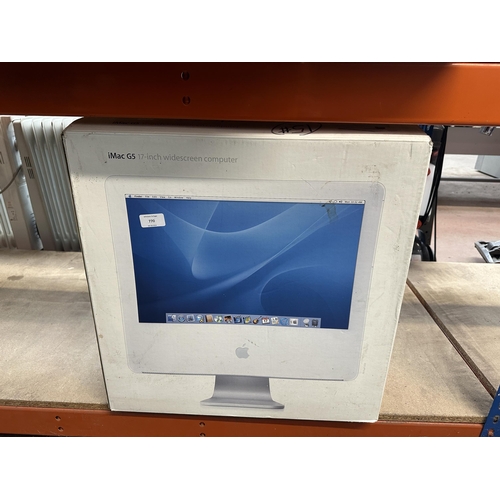 770 - A boxed Apple iMac G5 17